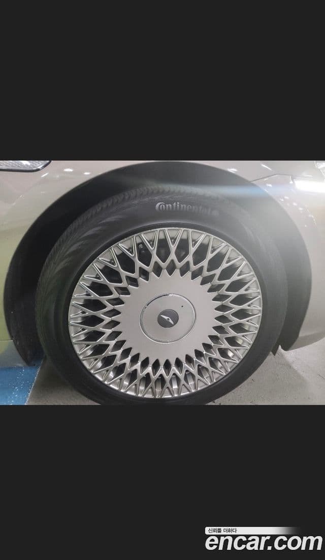 Genesis G90 Premium Luxury, 2020 17