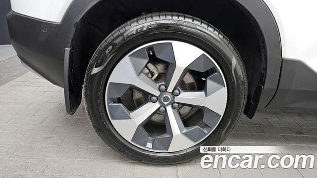 Volvo XC40 B4 Ultimate Bright, 2023 все фото