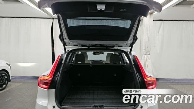 Volvo XC40 B4 Ultimate Bright, 2023 20