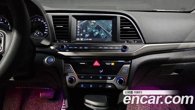 Hyundai Avante AD 1.6 GDI Smart, 2016 15