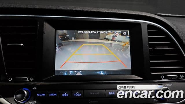 Hyundai Avante AD 1.6 GDI Smart, 2016 16