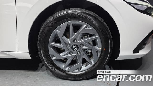 Hyundai The / новый New Avante гибрид (CN7) Modern, 2026 все фото