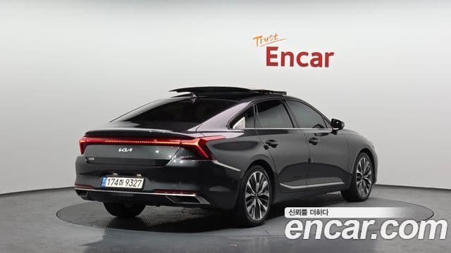 Kia K8 Signature, 2023 2