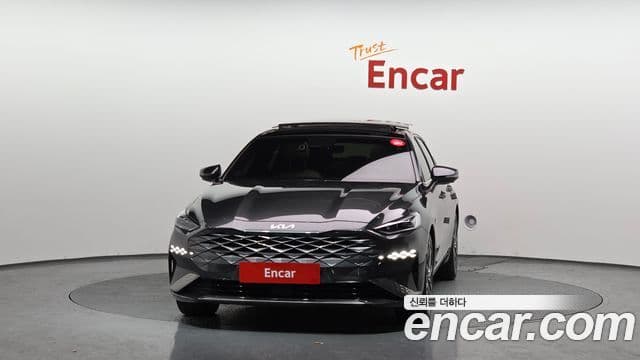 Kia K8 Signature, 2023 3