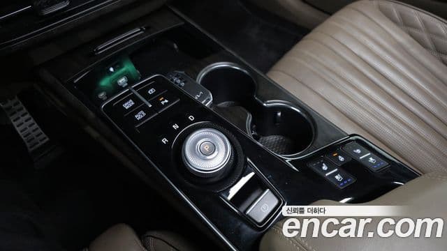 Kia K8 Signature, 2023 9