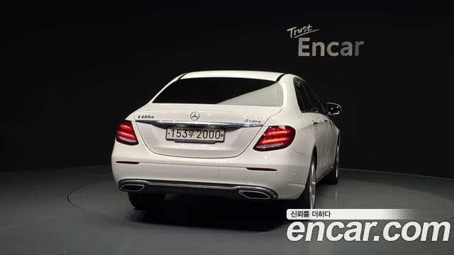 Mercedes-Benz E-класс W213 Avantgarde, 2017 4