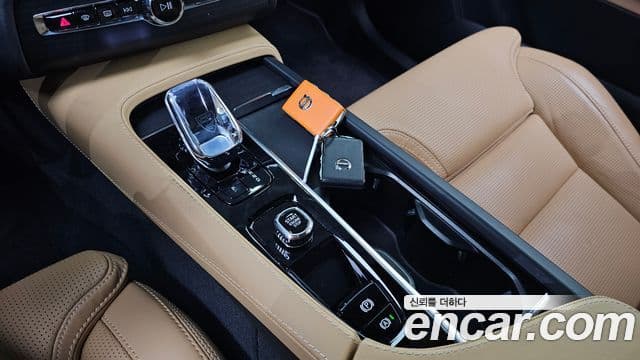 Volvo XC90 2세대 T8 Ultimate Bright гибрид, 2024 9