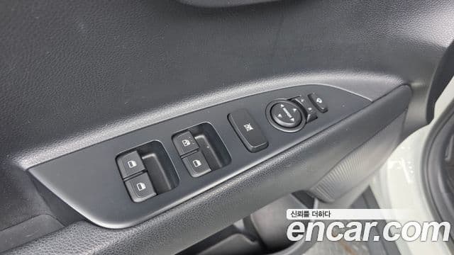 Kia Stonic Prestige, 2018 13