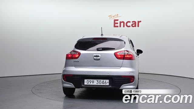 Kia The / новый New Pride Luxury, 2017 4