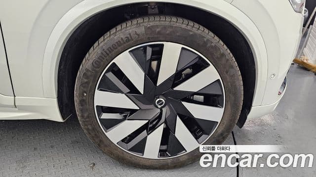 Volvo XC90 2세대 T8 Ultimate Bright гибрид, 2024 все фото