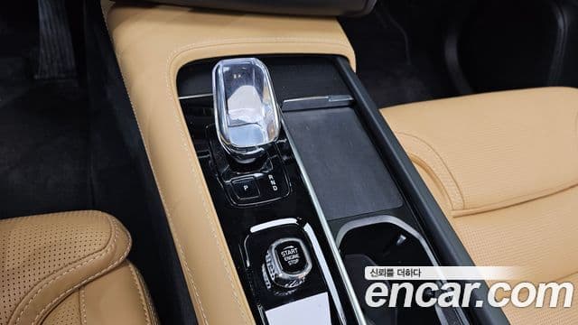 Volvo XC90 2세대 T8 Ultimate Bright гибрид, 2024 9