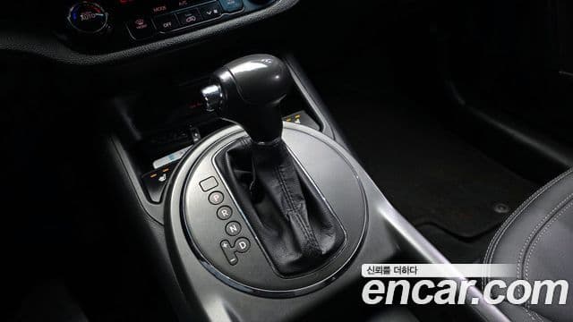 Kia Sportage R топовая версия, 2012 9