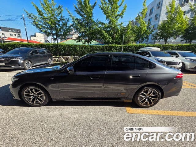 BMW 5시리즈 (G60) 523d M Sport, 2024 4
