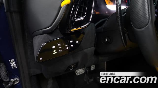 Ferrari 로마, 2022 18