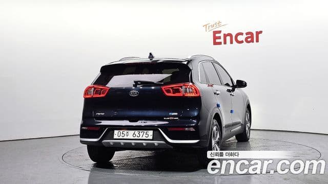 Kia Niro Prestige, 2017 4