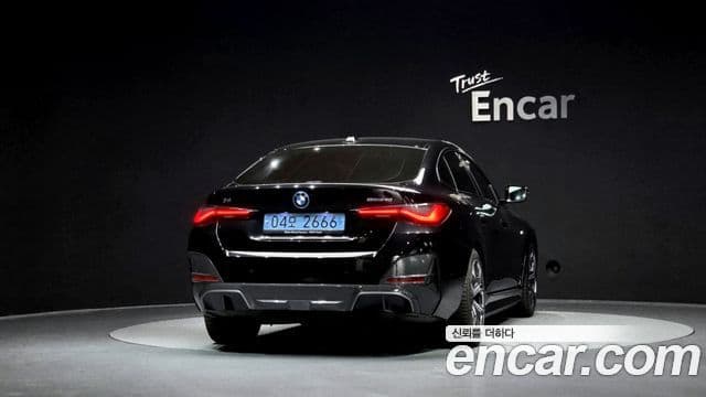 BMW i4 eDrive40 M Sport, 2022 4