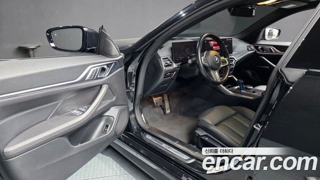 BMW i4 eDrive40 M Sport, 2022 10