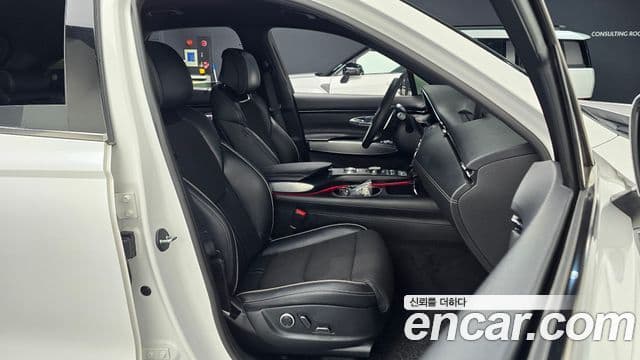 Genesis GV70, 2022 10