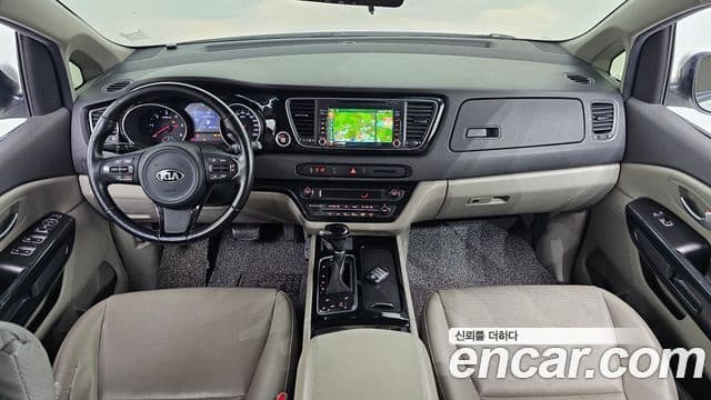 Kia All New Carnival Prestige, 2015 7