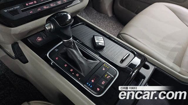 Kia All New Carnival Prestige, 2015 9