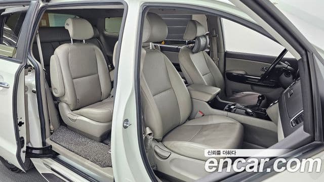 Kia All New Carnival Prestige, 2015 10