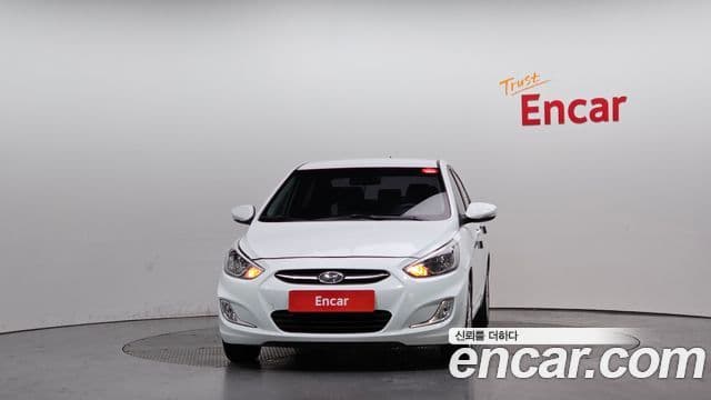 Hyundai Accent(новый кузов / новое поколение) Modern, 2015 3
