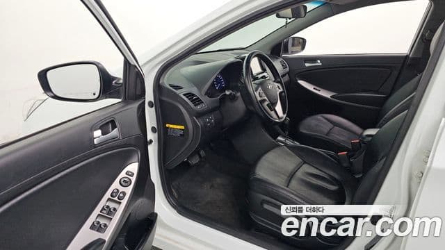 Hyundai Accent(новый кузов / новое поколение) Modern, 2015 11