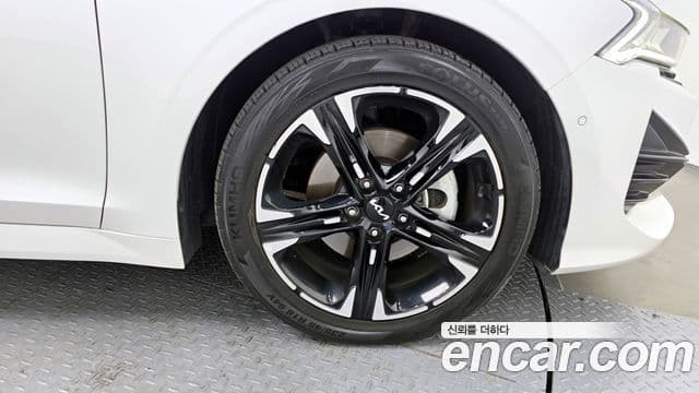 Kia K5 3세대 Signature, 2023 все фото