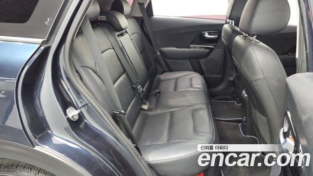 Kia Niro Noblesse, 2018 12