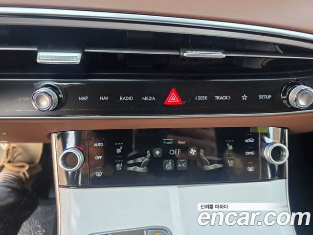 Genesis GV70, 2025 8