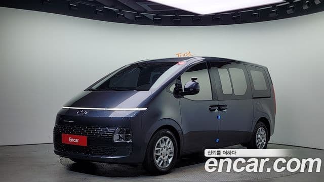Hyundai Staria Modern, 2024 1