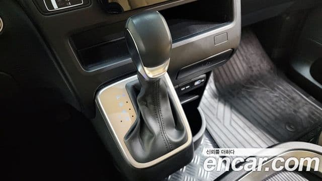 Hyundai Staria Modern, 2024 9