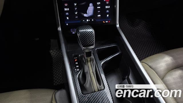 KG모빌리티(SsangYong) Torres T7, 2023 9