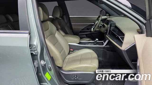 KG모빌리티(SsangYong) Torres T7, 2023 10