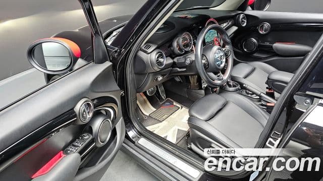 Mini Cooper S 3세대, 2018 12