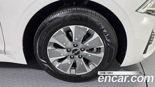 Kia K5 гибрид 3세대 Trendy, 2022 все фото