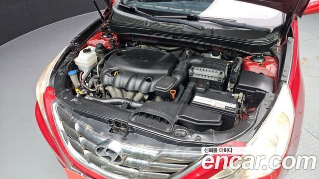 Hyundai YF Sonata Luxury, 2010 6