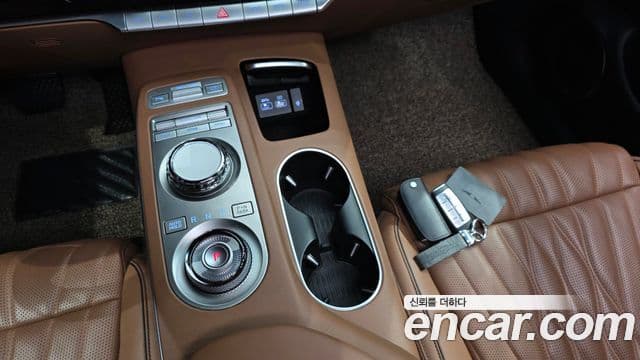 Genesis GV70, 2022 9