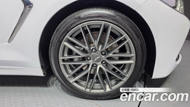 Genesis G70 Supreme, 2018 все фото