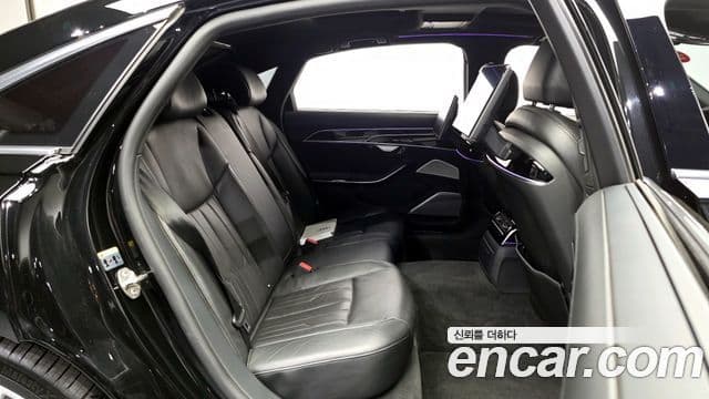 Audi A8 (D5) 55 TFSI Quattro LWB, 2021 12