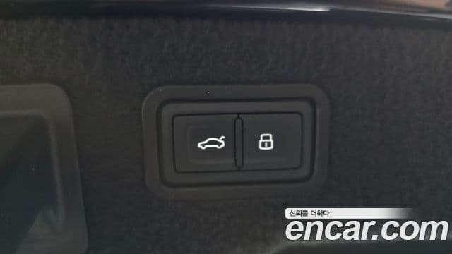 Audi A8 (D5) 55 TFSI Quattro LWB, 2021 20