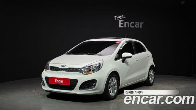 Kia All New Pride Luxury, 2013 1