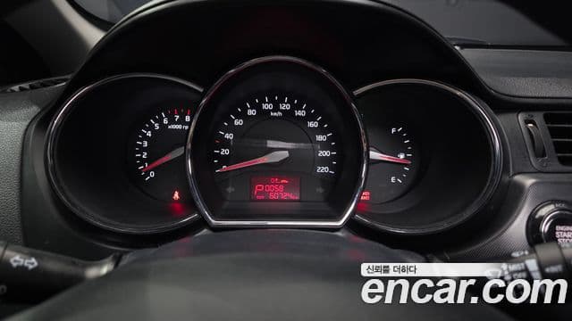 Kia All New Pride Luxury, 2013 8