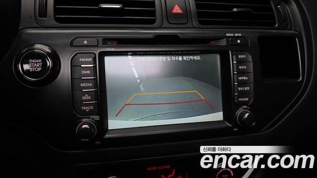 Kia All New Pride Luxury, 2013 15