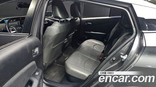 Toyota 프리우스 4세대 1.8 E, 2017 12