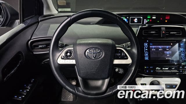 Toyota 프리우스 4세대 1.8 E, 2017 13