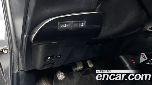 Toyota 프리우스 4세대 1.8 E, 2017 18