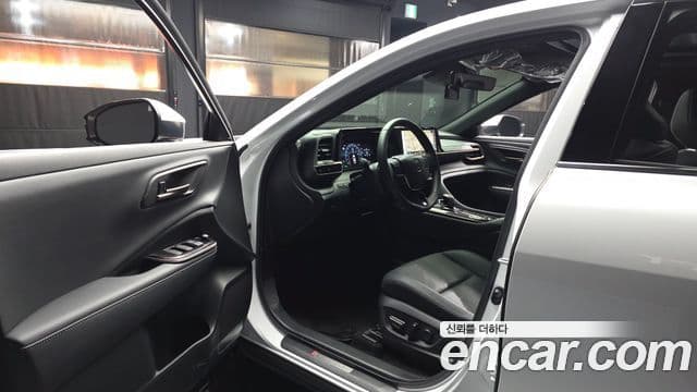 Toyota 크라운 кроссовер, 2025 10