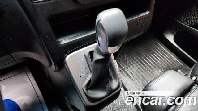 Hyundai Staria 11인승, 2023 9