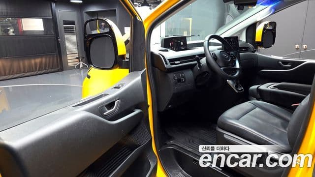 Hyundai Staria 15인승, 2024 11